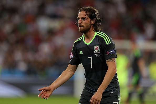 Liverpool Transfer News: Welsh midfielder Joe Allen signs for Stoke City