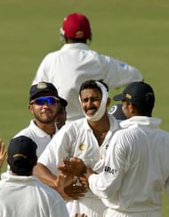 Anil Kumble broken jaw