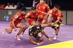Bengaluru Bulls vs Dabang Delhi (FT: 20-40), Pro Kabaddi Live Score: Catch PKL 2016, Season 4 Live Match Score & Updates