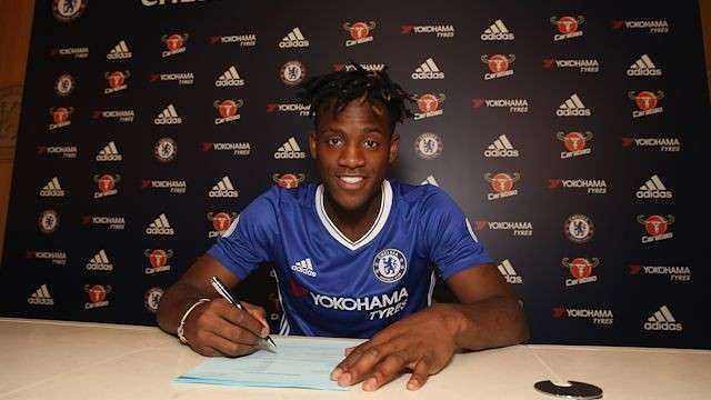 Chelsea officially confirm signing Michy Batshuayi from Marseille