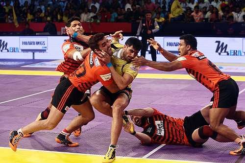 Bengaluru Bulls vs U Mumba (FT: 23-24), Pro Kabaddi Live Score: Catch PKL 2016, Season 4 Live Match Score & Updates