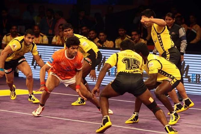 Pro Kabaddi 2016 Live Score, Puneri Paltan vs Telugu Titans (FT: 40-35), 3rd Place Playoff