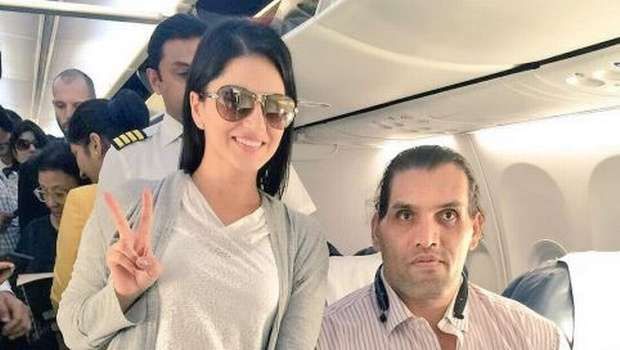 Sunny Leone does a hilarious imitation of The Great Khali and surprises fans