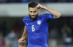 Italy midfielder Candreva joins Inter Milan from Lazio