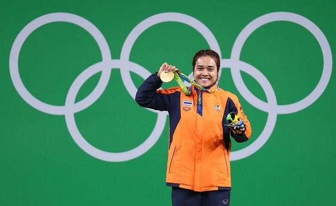 Weightlifting - Tanasan takes first gold for Thailand