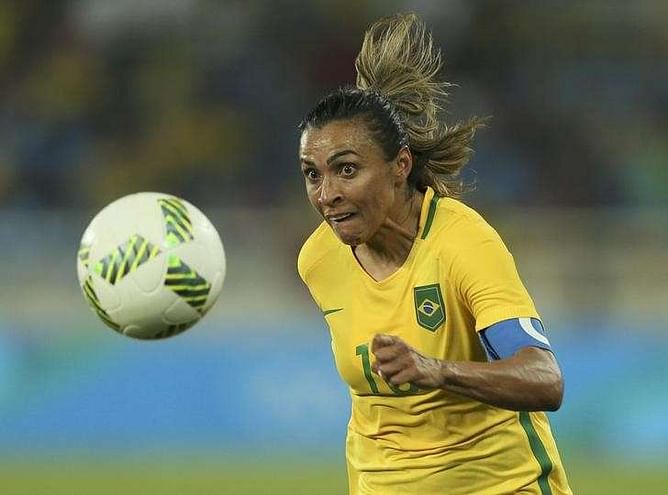 Soccer - Marta stars for five-star Brazil