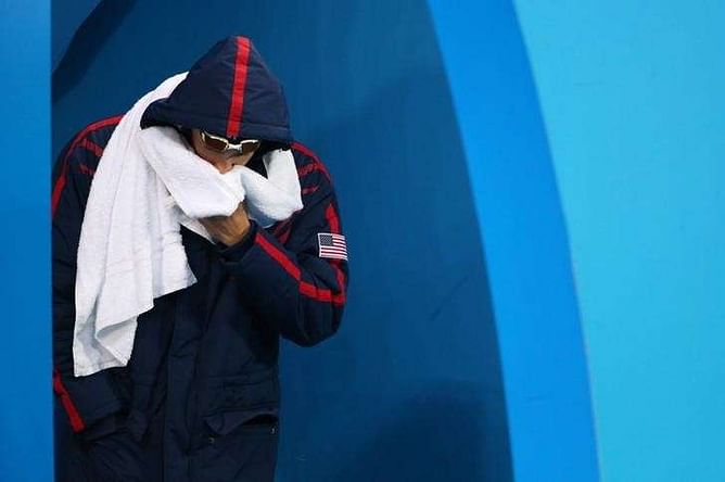 Phelps wins fourth successive 200m individual medley