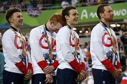 Cycling - Britain win team pursuit gold, Wiggins breaks medal record