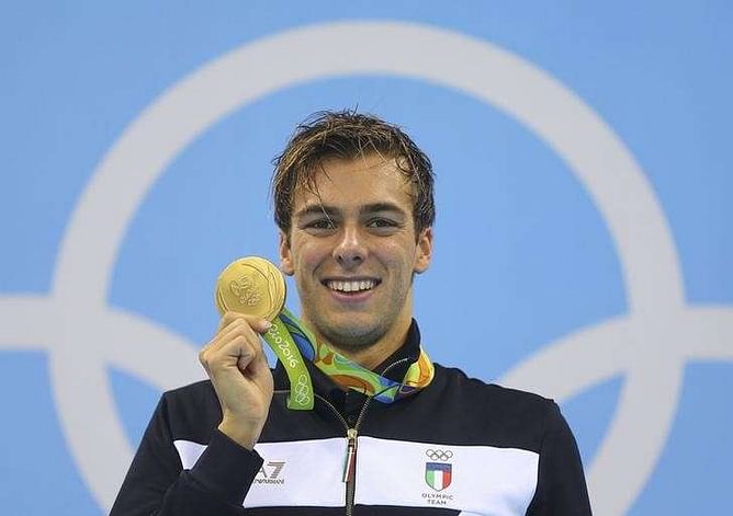 Swimming - Italy's Paltrinieri leads from the front to win 1,500m freestyle