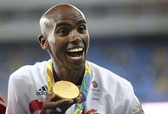 Athletics - Farah sprints to 10,000m defence