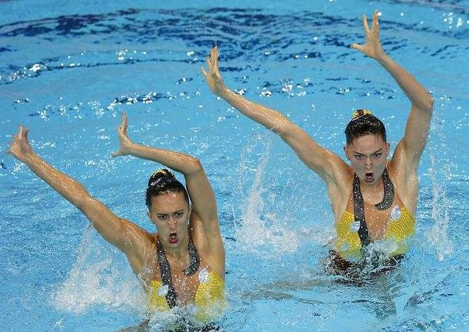 Synchronised: Eyes wide open, swimmers dazzle without goggles