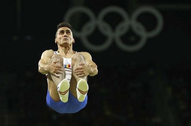 Gymnastics: Decades go by and Dragulescu vaults on