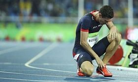 Kenya's Rudisha retains 800m title