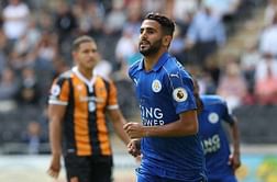 Mahrez signs new contract with Leicester