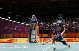 Badminton - Lee shrugs off heartbreak to defeat nemesis Lin