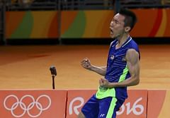 Lin misses out on Olympic hat-trick