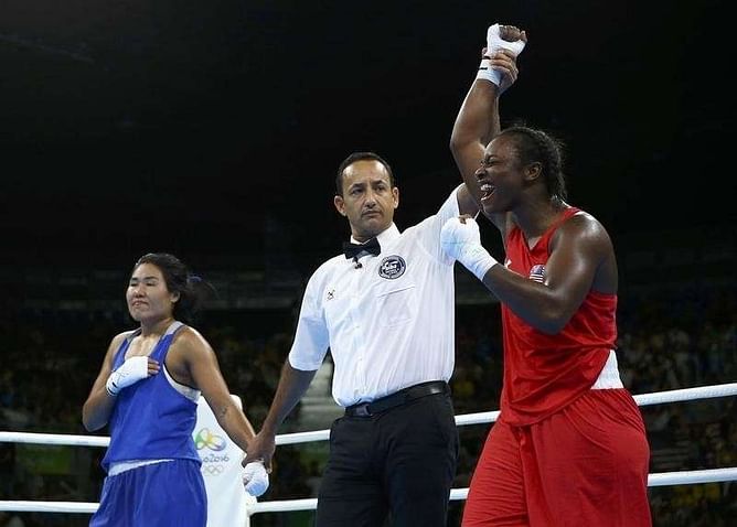Boxing - Singing Shields punches through to another final