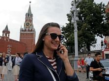 Russia's Isinbayeva earns IOC spot despite opposition