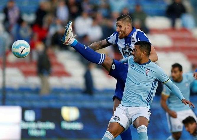 Striker Perez withdrawn from Deportivo squad amid Arsenal talks