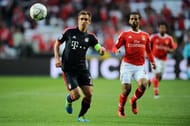 LISBON, PORTUGAL - APRIL 13: Mehdi Carcela Gonzalez of SL Benfica challenges Philipp Lahm of FC Bayern Muenchen during the UEFA Champions league Quarter Final Second Leg match between SL Benfica and FC Bayern Muenchen at Estadio da Luz on April 13, 2016 in Lisbon, Portugal. (Photo by Octavio Passos/Getty Images)