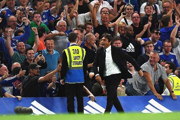 LONDON, ENGLAND - AUGUST 15:  Antonio Conte, Manager of Chelsea celebrates the goal scored by Diego Costa of Chelsea during the Premier League match between Chelsea and West Ham United at Stamford Bridge on August 15, 2016 in London, England.  (Photo by Mike Hewitt/Getty Images)
