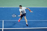 MASON, OH - AUGUST 20: Milos Raonic of Canada hits a return shot to Andy Murray of Great Britain during their semifinal match on Day 8 of the Western & Southern Open at the Lindner Family Tennis Center on August 20, 2016 in Mason, Ohio. Murray defeated Raonic 6-3, 6-3. (Photo by Joe Robbins/Getty Images)