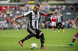 Juventus transfer rumours: Watford planning audacious swoop for Roberto Pereyra