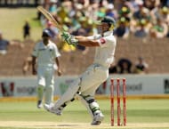 ADELAIDE, AUSTRALIA - JANUARY 27: Ricky Ponting of Australia pulls during day four of the Fourth Test Match between Australia and India at Adelaide Oval on January 27, 2012 in Adelaide, Australia. (Photo by Hamish Blair/Getty Images)