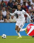 Midfielder Alli extends contract with Spurs to 2022