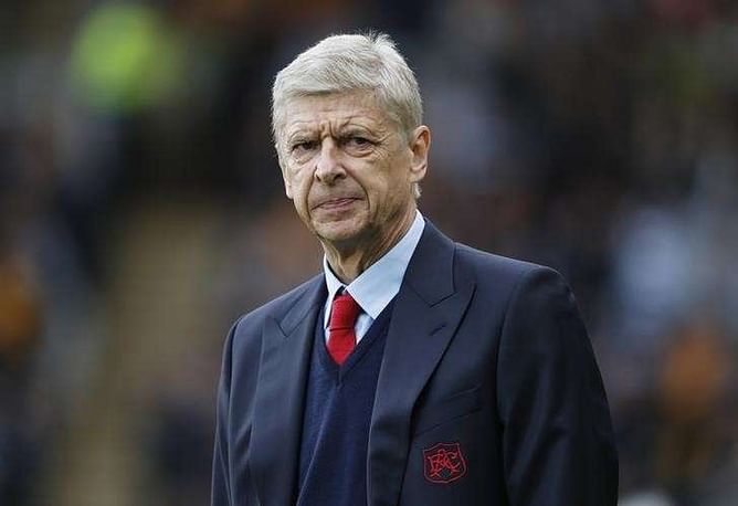 Wenger surprised by Bendtner's move to Forest