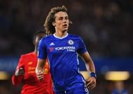 LONDON, ENGLAND - SEPTEMBER 16: A bloody David Luiz of Chelsea looks on during the Premier League match between Chelsea and Liverpool at Stamford Bridge on September 16, 2016 in London, England. (Photo by Shaun Botterill/Getty Images)