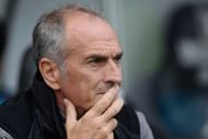 SWANSEA, WALES - SEPTEMBER 24: Francesco Guidolin, Manager of Swansea City looks on during the Premier League match between Swansea City and Manchester City at the Liberty Stadium on September 24, 2016 in Swansea, Wales. (Photo by Stu Forster/Getty Images)
