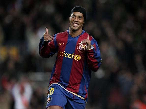 Barcelona sign Ronaldinho as first-team ambassador