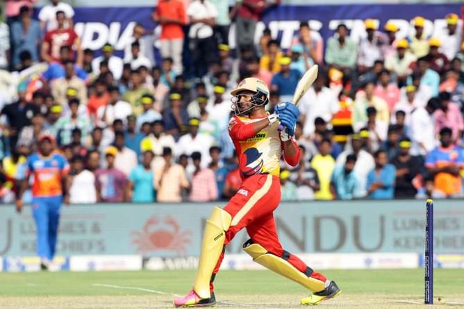 R Sathish reveals how he played with a knee injury at the TNPL final