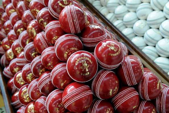 Chronicling the differences between SG and Kookaburra Test balls
