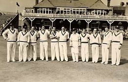 Len Maddocks, Australia's oldest former Test cricketer, dies aged 90.