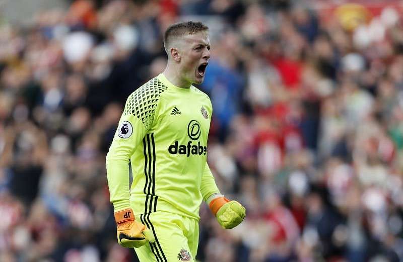 Sunderland keeper Pickford joins England squad