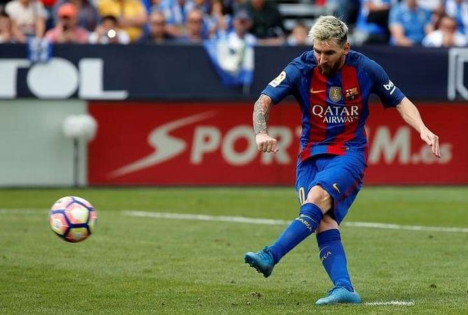 Messi return "great news" for Barca, says Luis Enrique