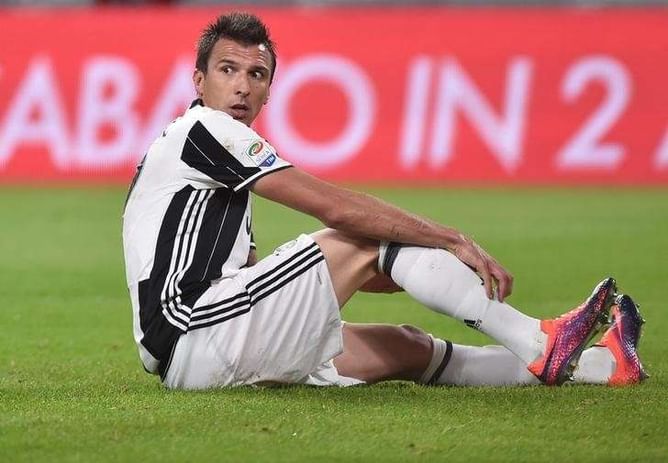 Juve without Chiellini and Mandzukic for Lyon clash