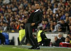 Barca boss expecting tough test against struggling Valencia