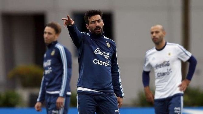 Lavezzi returns to Argentina squad after Dybala injury