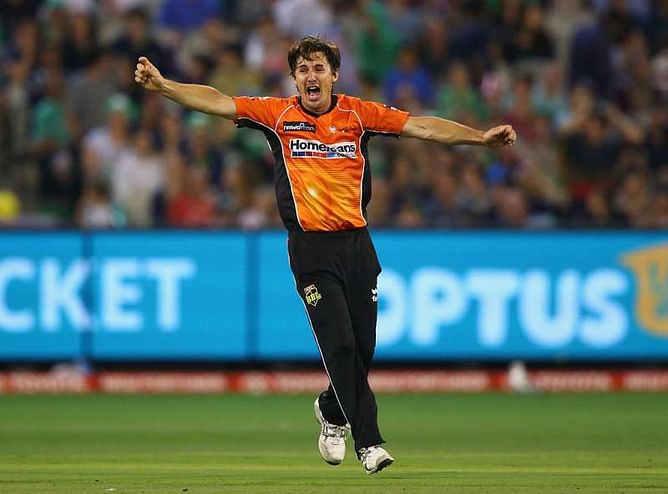 Brad Hogg wants more spin-friendly surfaces in Australia