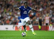 SUNDERLAND, ENGLAND - SEPTEMBER 12: Romelu Lukaku of Everton in action during the Premier League match between Sunderland and Everton at Stadium of Light on September 12, 2016 in Sunderland, England. (Photo by Stu Forster/Getty Images)
