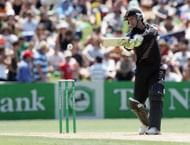 NAPIER, NEW ZEALAND - DECEMBER 28: Nathan Astle of New Zealand square cuts during the first One Day International match between New Zealand and Sri Lanka at McLean Park December 28, 2006 in Napier, New Zealand. (Photo by Marty Melville/Getty Images)