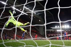 SK Amaze: Dave Saves Manchester United, again