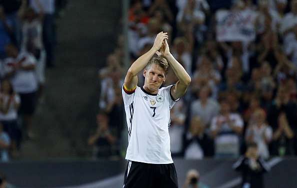 MLS club FC Dallas hint at interest in Manchester United's Bastian Schweinsteiger