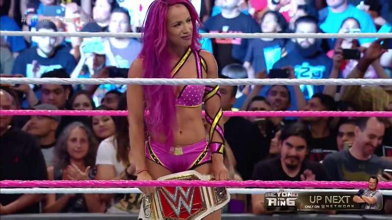 Oh man, we just saw Lita's boob! - When 4-time Women's Champion