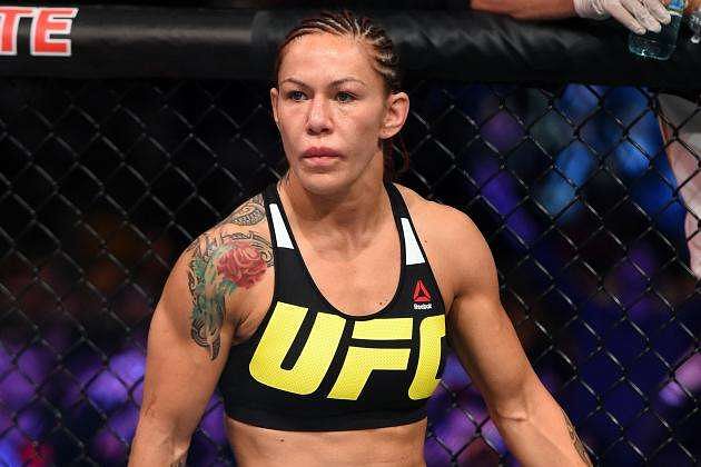 MMA News: Cyborg sneakingly leaves a note for Ronda at her gym!