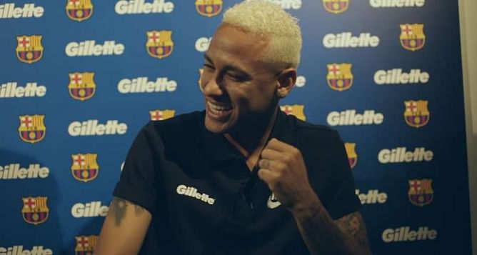 Video: Neymar chooses Brazil's Ronaldo over Cristiano Ronaldo