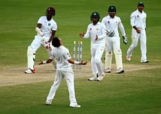 Ravichandran Ashwin congratulates Yasir Shah on becoming the fastest Asian to reach 100 Test wickets